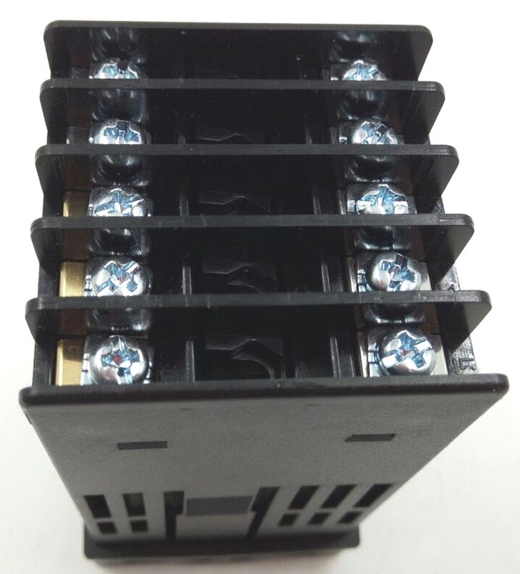 Контроллер температуры Delta DTA4848R0