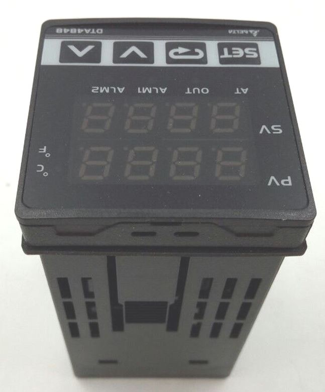 Контроллер температуры Delta DTA4848R0