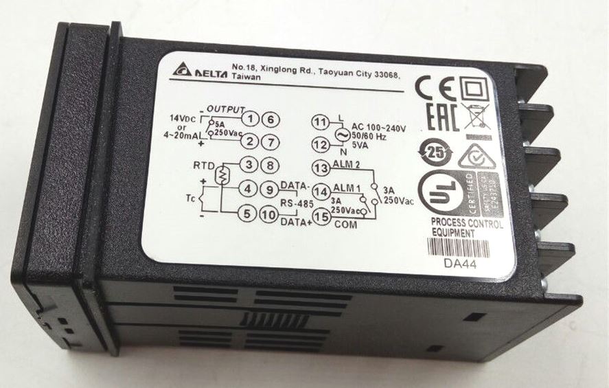 Контроллер температуры Delta DTA4848R0