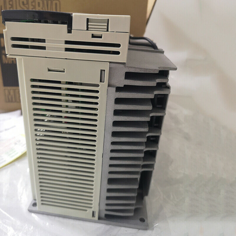 Mitsubishi сервопривод MR-J2S-500A