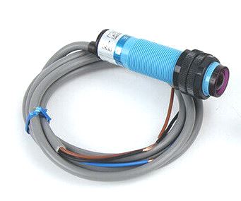 Фотоэлектрический датчик E3F-5DN1-5L