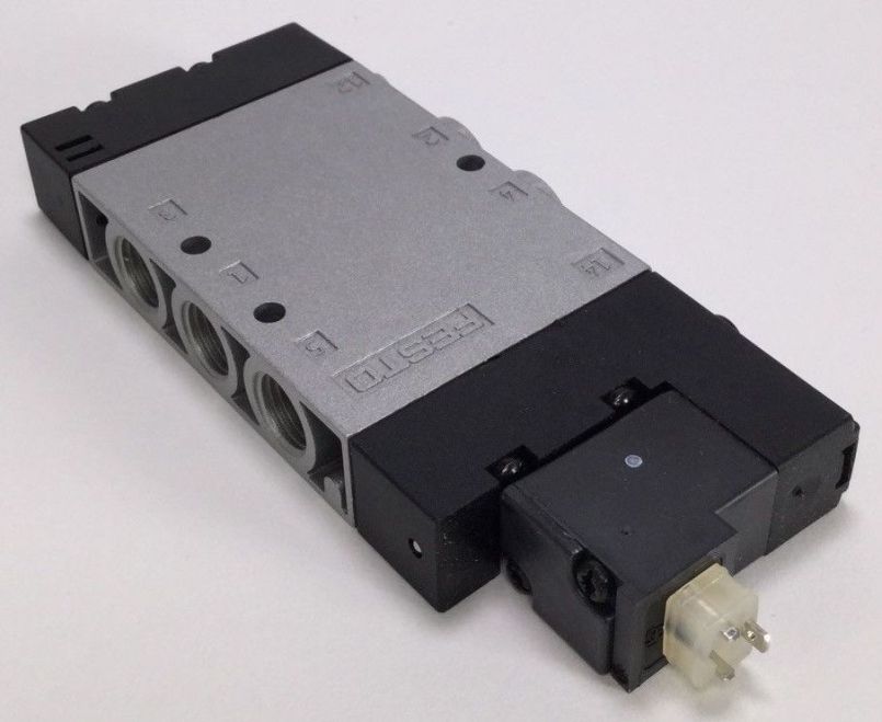 Электромагнитный клапан Festo CPE18-M1H-5L-1/4