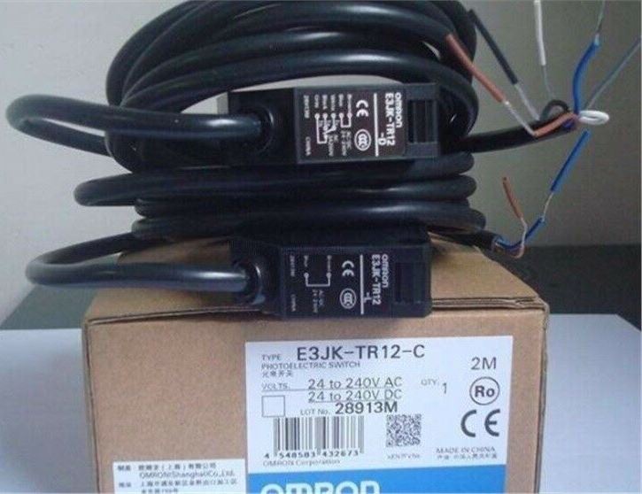 Фотоэлектрический Датчик E3JK-TR12-C