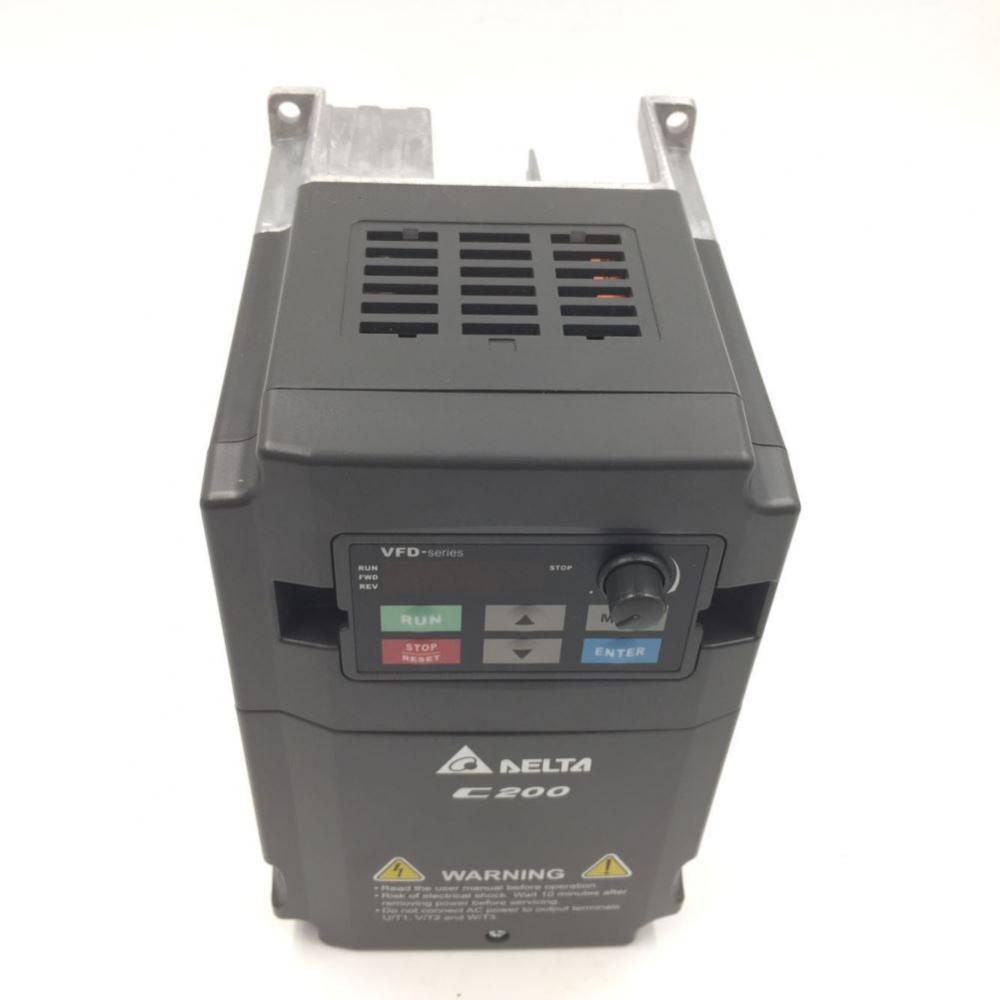 Частотный преобразователь Delta VFD022CP43A-21
