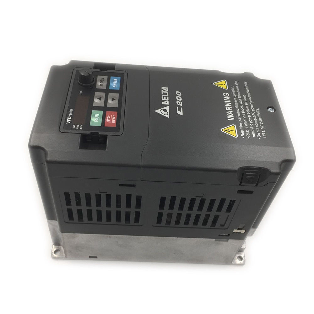 Частотный преобразователь Delta VFD022CP43A-21